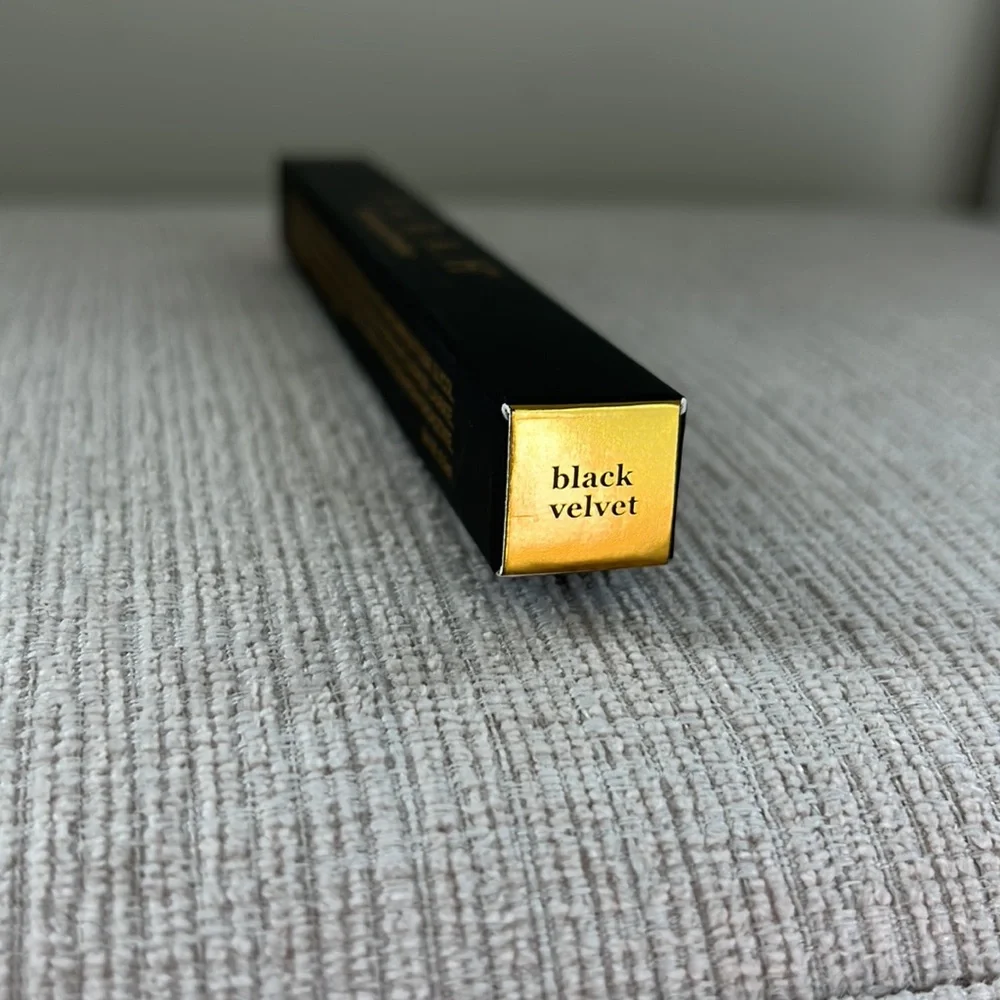 NIB F.A.R.A.H. 18hr liquid eyeliner in black velvet